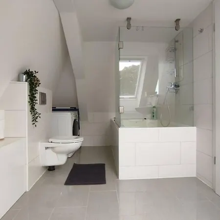 Charming Attic Apartment For 2 * Oberschleißheim